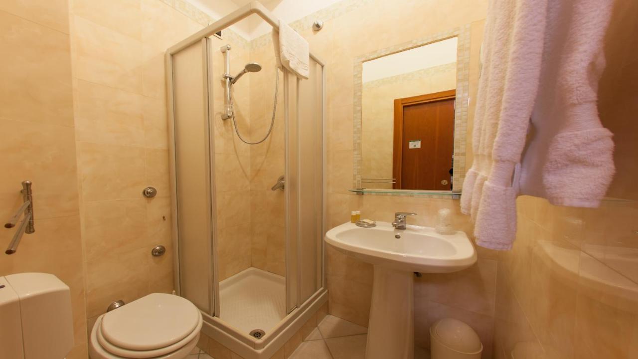 Dama Private Rooms Рим Екстериор снимка